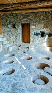 Monasterio de Nekresi - tinages dentro de la tierra